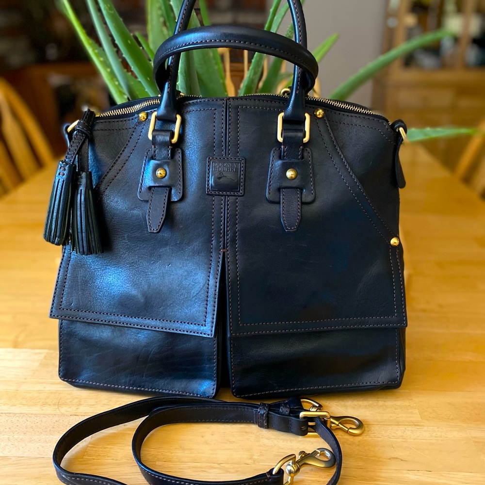 Dooney&Bourke Clayton Black Florentine Leather